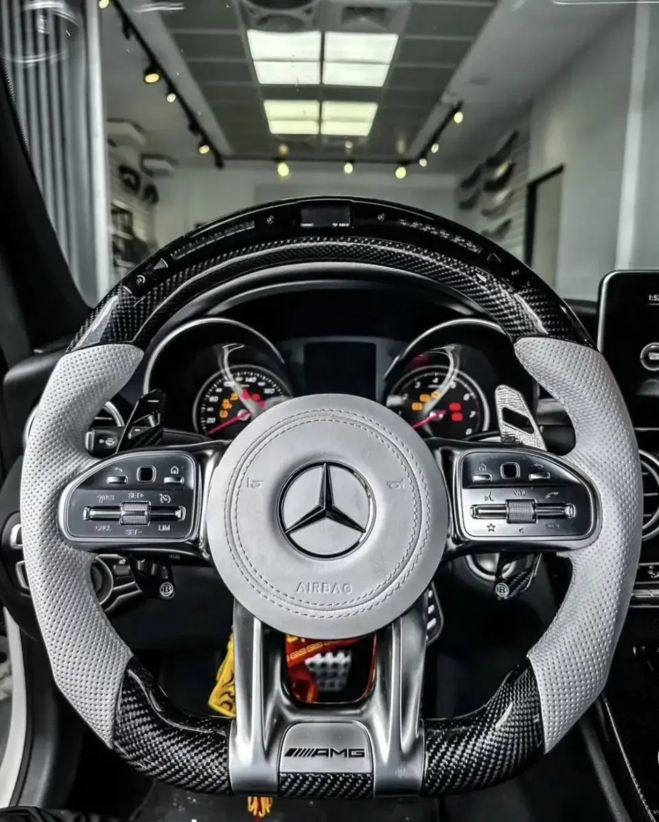 AMG 핸들